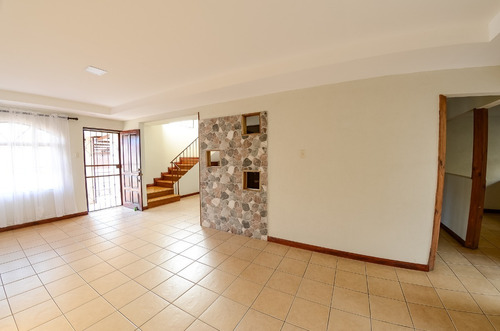 Imagen 5 de 23 de Linda Casa Ubicada En Jardines De Aguacaliente, Cartago