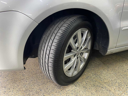 Imagen 14 de 14 de Volkswagen Fox 2012 1.6 Highline Imotion. Segunda Mano