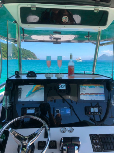 Catamarã Garnet Offshore 300ht Fly