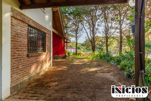 Chalet Solo En Lote: Diagonal Macedo N°333 - Nueva Atlantis - C810