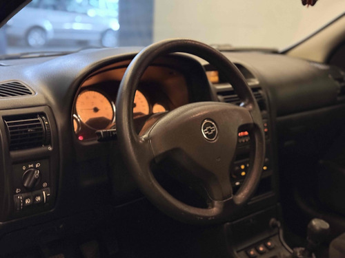 Chevrolet Astra 2.0 MPFI ADVANTAGE 8V FLEX 4P MANUAL
