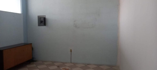 Imagen 9 de 21 de En Renta Plaza Comercial Jeysher Locales Y Bodegas Toluca Centro