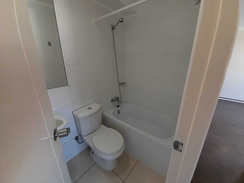 Como Nuevo 2 Dormitorios, 2 Baños (93710)