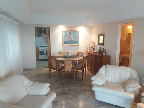 Exclusivo Dpto. Frente Al Mar, En La Mejor Zona De Mar Del Plata. Amueblado.