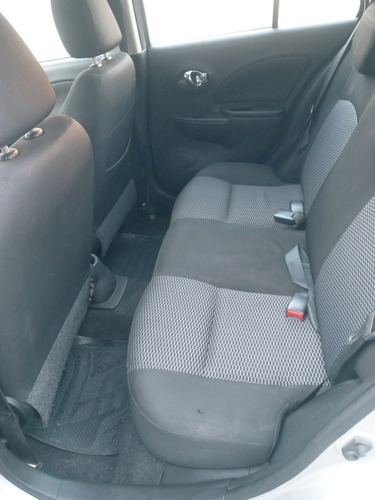 Imagem 9 de 13 de Nissan March 2015 1.6 16v S 5p