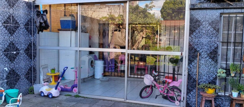 Casa En Venta - 3 Dormitorios 2 Baños - Cochera - 400mts2 - Wilde, Avellaneda