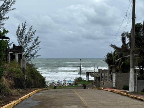Terreno En Venta En Esquina En Roca Partida En San Andrés Tuxtla, Veracruz