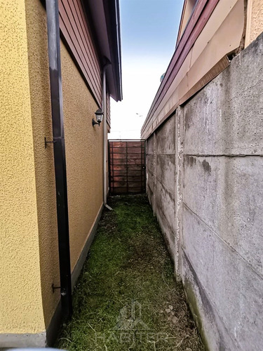 Casa En Condominio En Venta, 3 Dorm. 3 Baños, Curicó