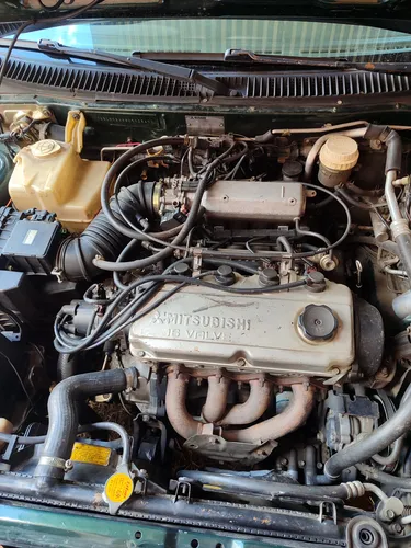 Mitsubishi Lancer 1.6 Glx 5 p