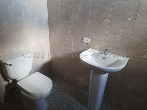 Imagen 10 de 12 de Casa En Venta En Centro San Juan, San Juan De Los Morros 23-2060 / 0424-3392775