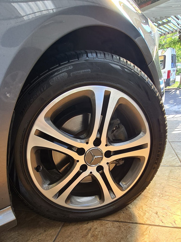 Imagem 2 de 13 de Mercedes-benz Classe A 2015 1.6 Urban Turbo 5p