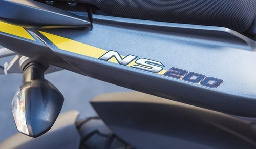 Imagen 24 de 25 de Bajaj Rouser Ns 200 - 2023 0km (ahora 12) Arizona Motos (rc)