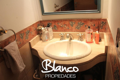 Imagen 9 de 25 de Oportunidad! Casa De Dos Plantas, Sobre Lote Interno Con Muy Buena Ubicación, En Maschwitz Privado.