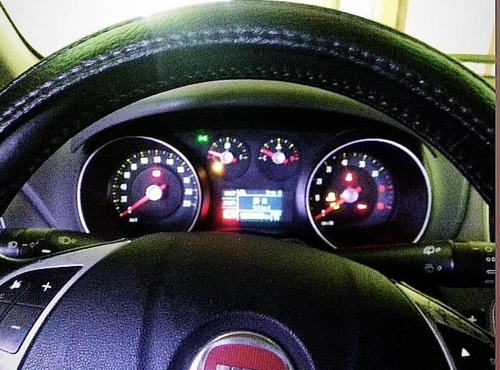 Fiat Punto 2013 1.6 16v Essence Flex Dualogic 5p