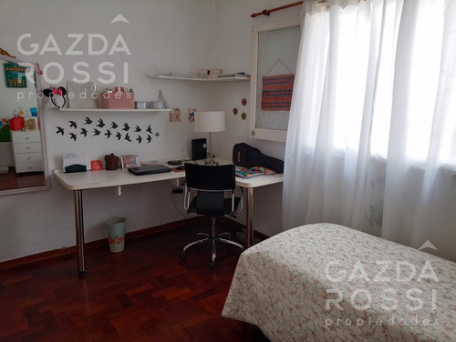Imagen 9 de 22 de Casa - Banfield