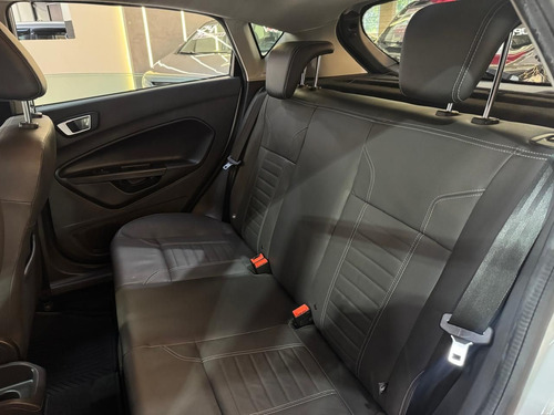 Ford Fiesta 1.6 TITANIUM HATCH 16V