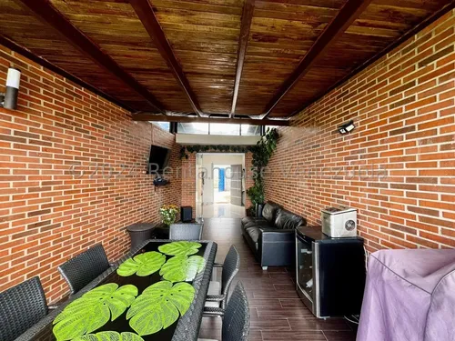 24-27406 Rahl Casa En Venta