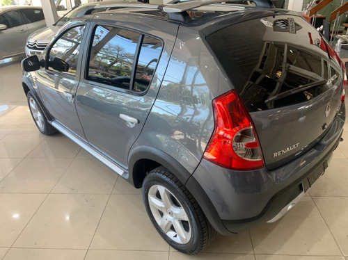 Renault Sandero Stepway 1.6 Luxe