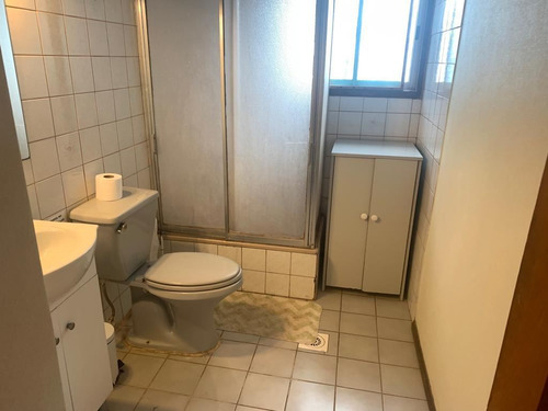 Casa En Venta De 5 Dorm. En Olmué