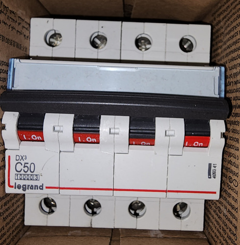 Interruptor Automatico 4p 50a Curva C 15 Ka Ref 409341 Legra