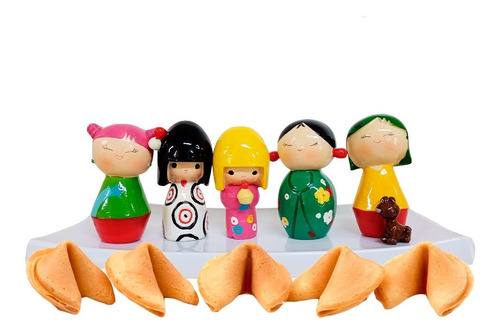 Kokeshi Box Muñecas Japonesas X 5 Unidades + Galletas