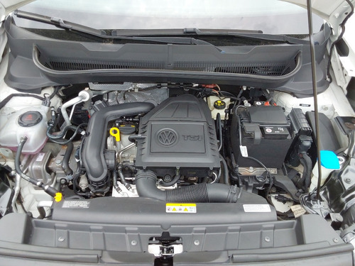 Volkswagen T-Cross 1.0 200 TSI TOTAL FLEX SENSE AUTOMÁTICO