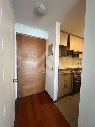 Departamento En Arriendo De 2 Dorm. En San Miguel