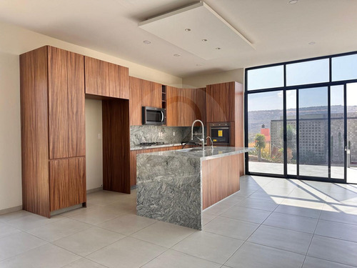 Casa En Venta En Ciudad Zapotlanejo