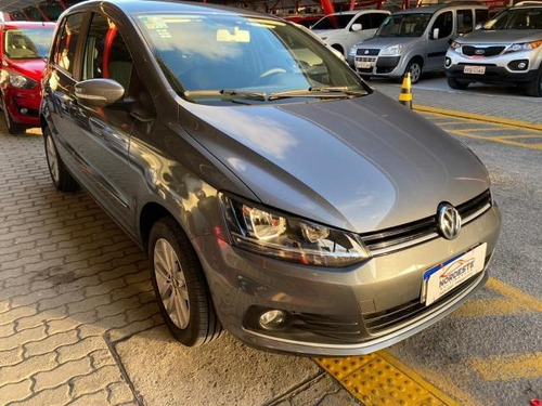 Volkswagen Fox Connect 1.6 Flex 8v 5p