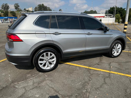 Imagem 6 de 11 de Tiguan 1.4 250 Tsi Total Flex Allspace Comfortline Tiptronic