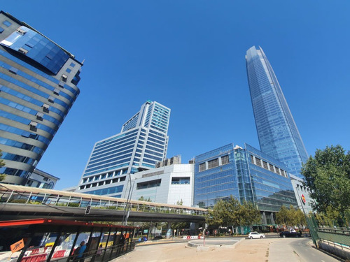 Excelente Ubicación. Cerca Costanera Center Y Metro Tobalaba