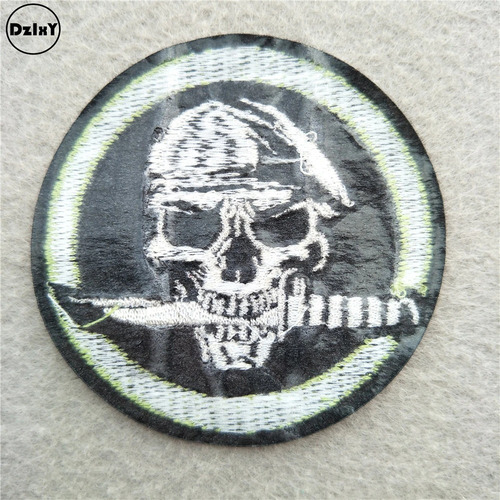Imagen 3 de 3 de Calavera Cuchillo Boina Fuerzas Especiales Parche Bordado Xk