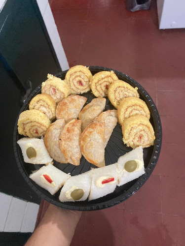 Imagen 2 de 4 de Mozos Y Catering