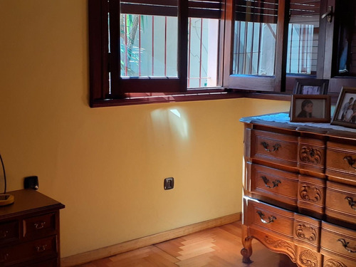 Imagen 17 de 30 de Chalet Sobre Lote De 10 X 32 - Parque Ayerza - Castelar Nort