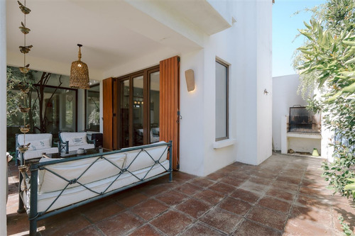 Impecable Y Práctica Casa En Condominio Casa Pueblo Cachagua