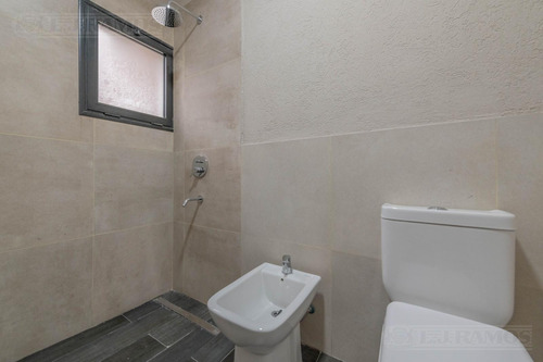 Casa 4 Ambientes En El Canton Golf - Pg