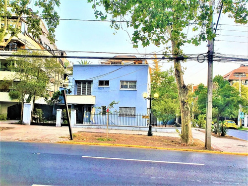 Imagen 3 de 6 de Casa Esquina Comercial En Barrio Las Lilas Providencia