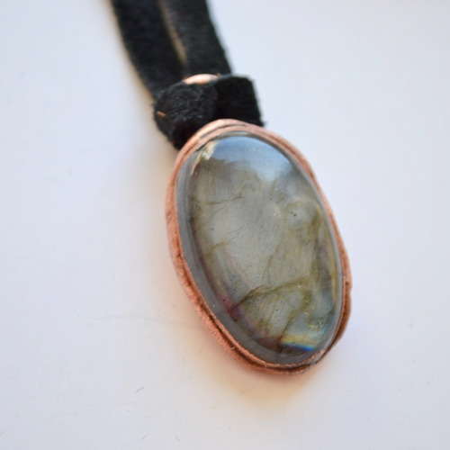 Colgante De Hombre, Piedra Labradorita Grande, Cuero, Cod1