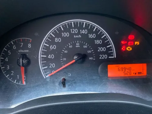 Nissan Versa 1.6 Advance