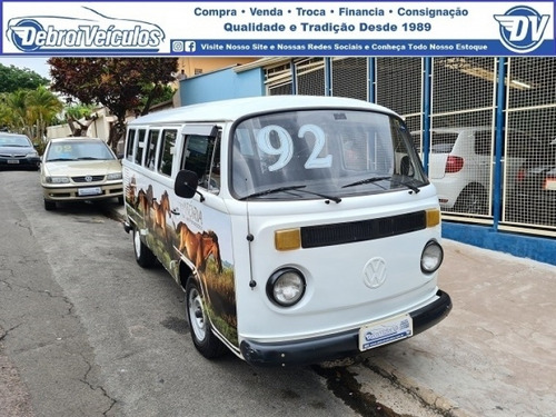 Imagem 1 de 15 de Kombi 1.600 9l - 1992