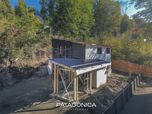 Venta Casa Vista Al Lago - 3 Dorm, 132m2 Cubiertos. Villa Correntoso, Villa La Angostura
