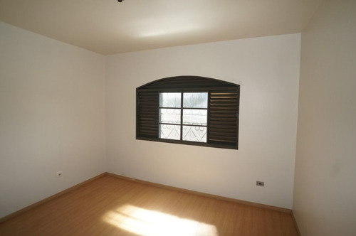 Imagem 23 de 30 de Sobrado Com 3 Dormitórios Para Alugar Por R$ 2.400,00/mês - Conjunto Residencial Parigot De Souza - Maringá/pr - So0074