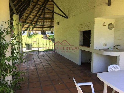 Quincho En Mansa Parada 15 En Venta- Ref: 1615
