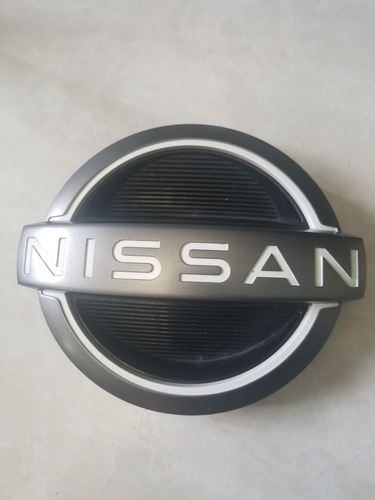 Emblema De Parrilla Frontal Nissan Frontier Pro4x 2022-2024 