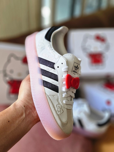 Adidas Sambae X Hello Kitty (Usado)