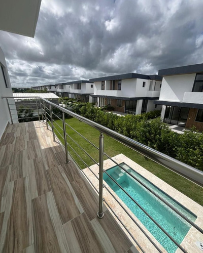 Villa En Venta Vista Cana