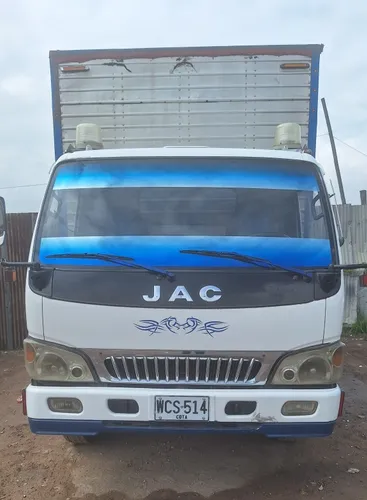 Camion Furgon Jac Modelo 2014