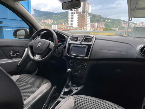 Imagen 5 de 12 de Renault Sandero 2017 1.6 Intens / At