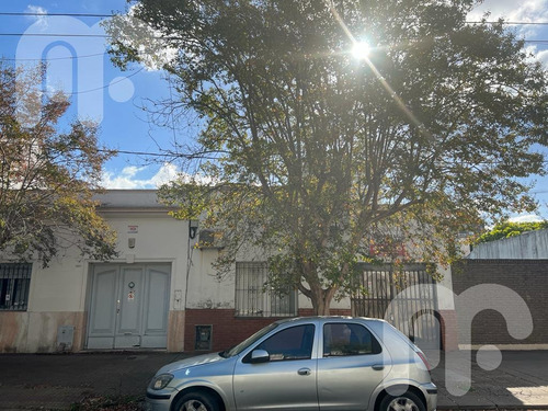 Imagen 1 de 21 de Casa - La Plata