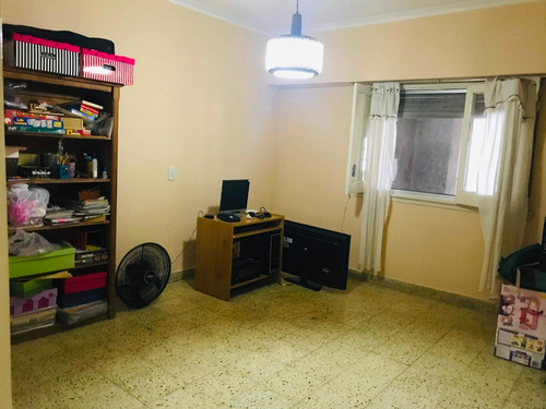Imagen 6 de 14 de Casa En P.a Con Patio Berisso, Calle Montevideo Y Gral Roca